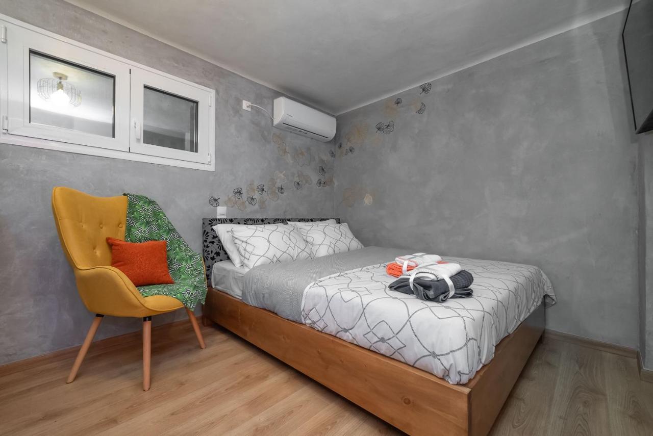 Cozy Tiny Apartment In The Heart Of Plaka Athene Buitenkant foto