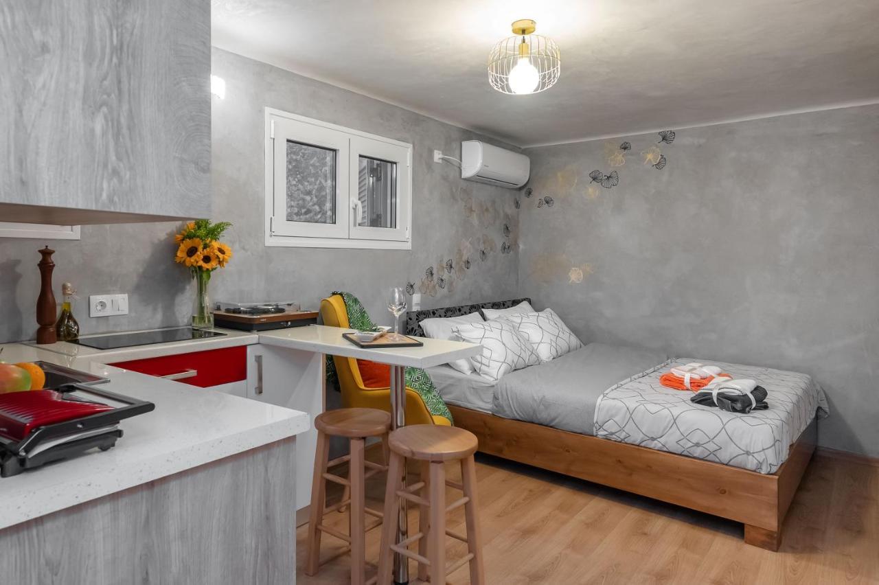 Cozy Tiny Apartment In The Heart Of Plaka Athene Buitenkant foto