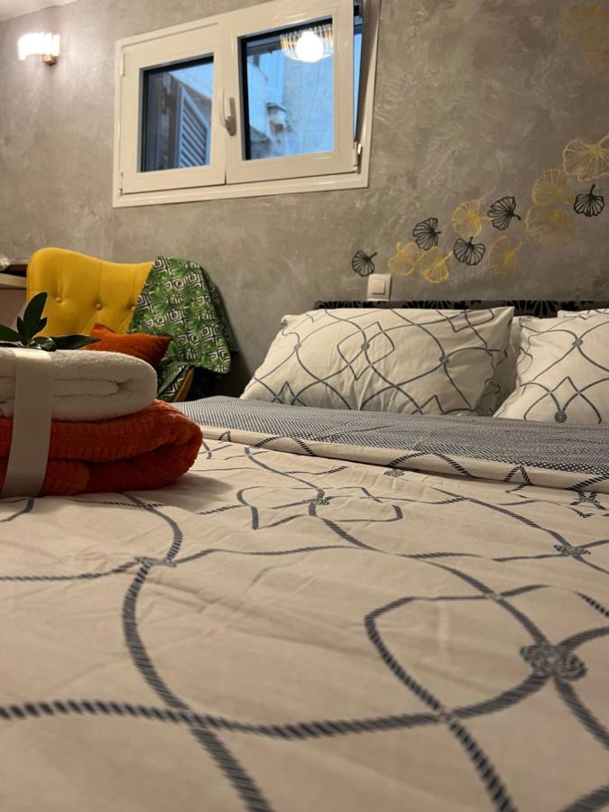 Cozy Tiny Apartment In The Heart Of Plaka Athene Buitenkant foto